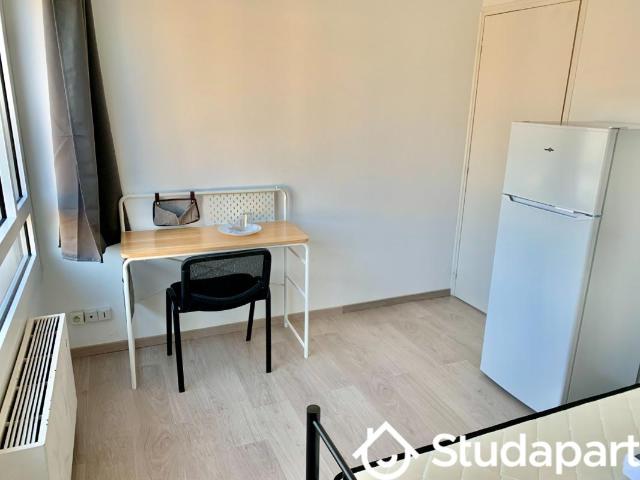 Chambre dans une colocation de 11m2