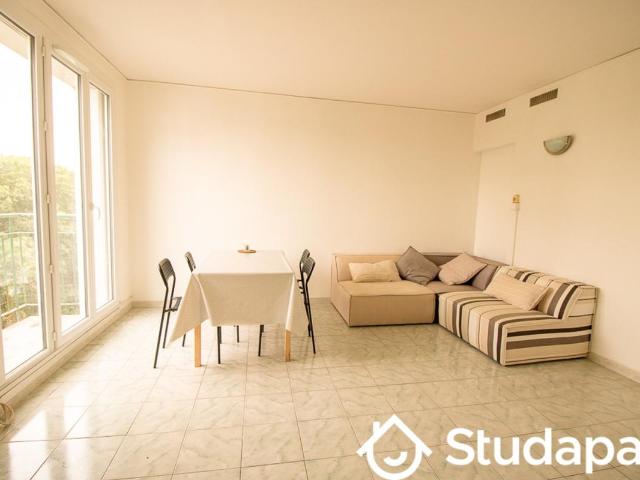 Chambre dans une colocation de 11m2
