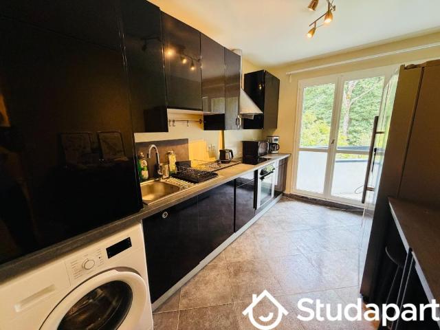 Chambre dans une colocation de 11m2