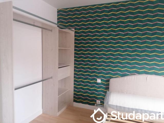 Chambre dans une colocation de 11m2