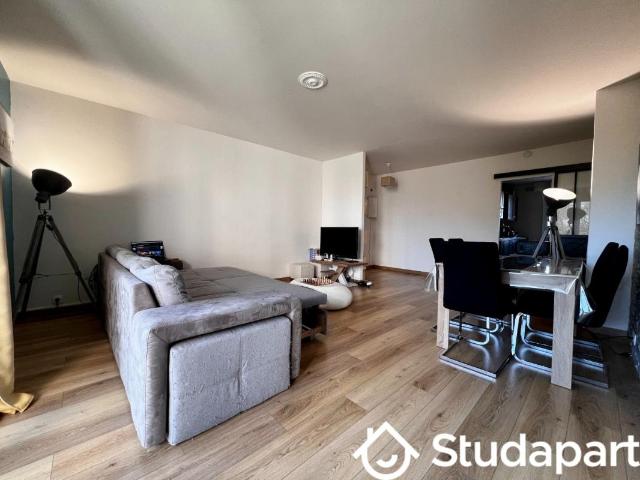 Chambre dans une colocation de 11m2