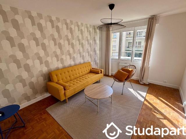 Chambre dans une colocation de 11m2