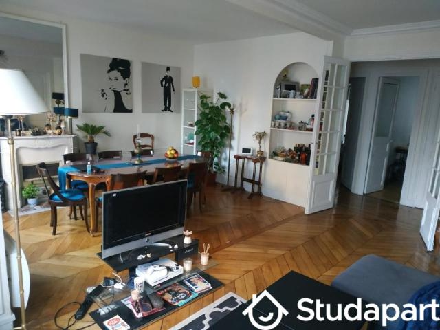Chambre dans une colocation de 11m2
