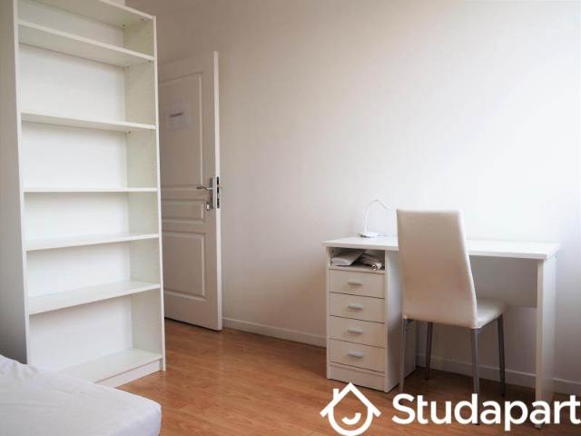 Chambre dans une colocation de 11m2