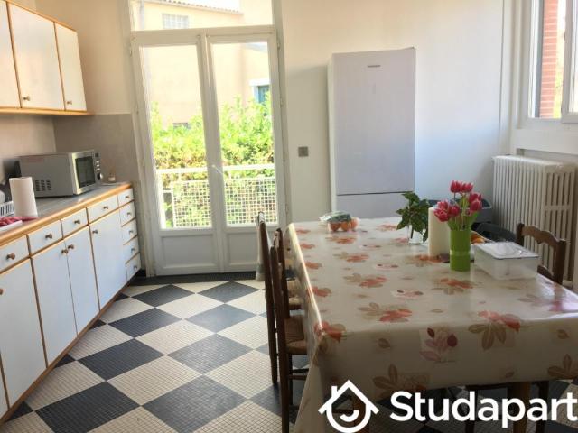 Chambre dans une colocation de 11m2