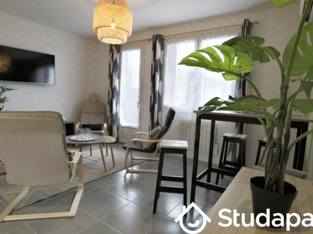 Chambre dans une colocation de 11m2