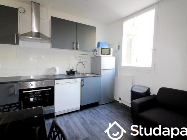 Chambre dans une colocation de 11m2