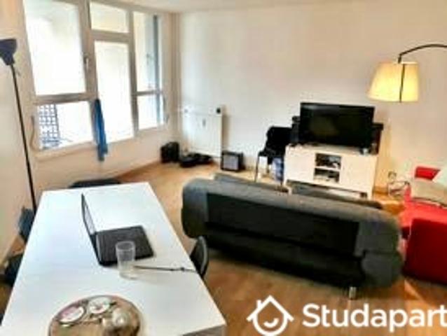 Chambre dans une colocation de 11m2