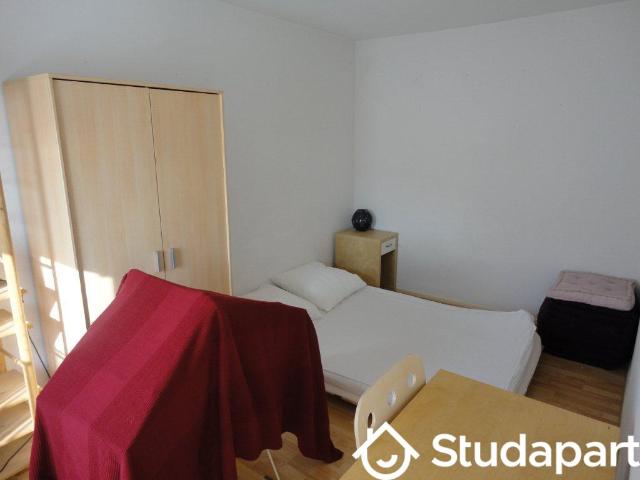 Chambre dans une colocation de 11m2
