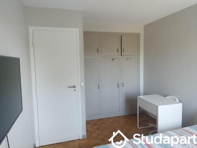 Chambre dans une colocation de 11m2