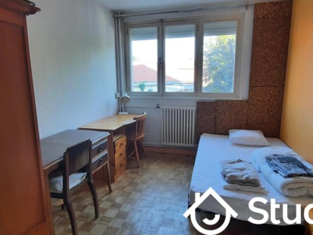 Chambre dans une colocation de 11m2
