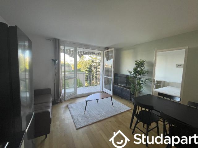 Chambre dans une colocation de 11m2
