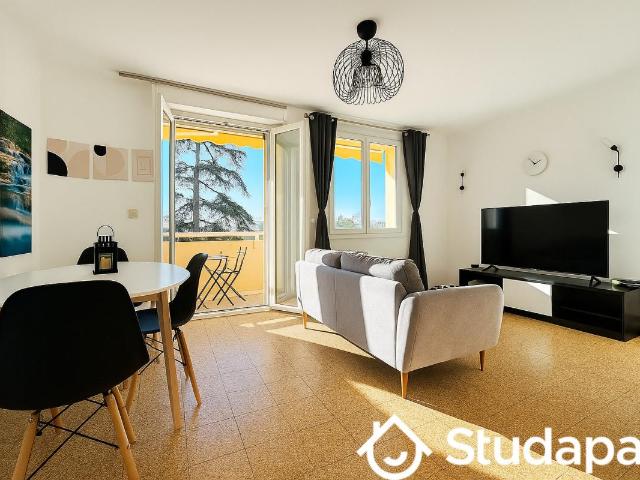 Chambre dans une colocation de 11m2