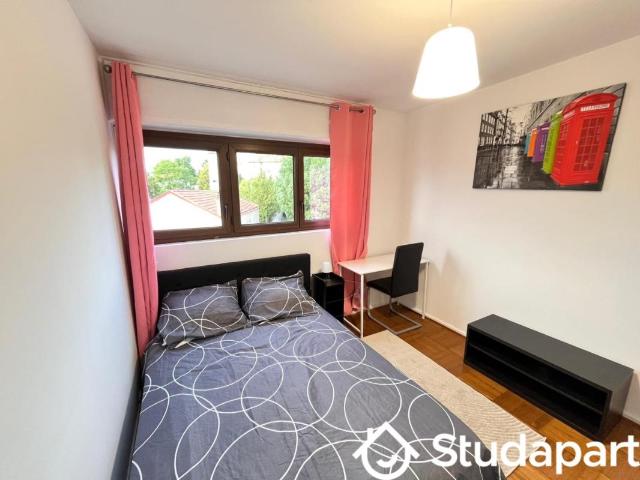 Chambre dans une colocation de 11m2