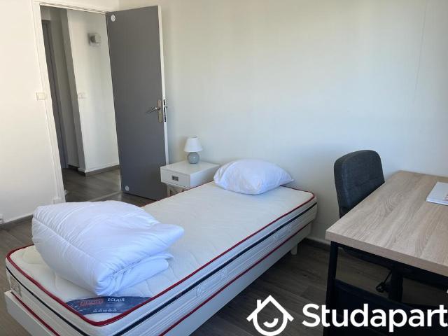 Chambre dans une colocation de 11m2