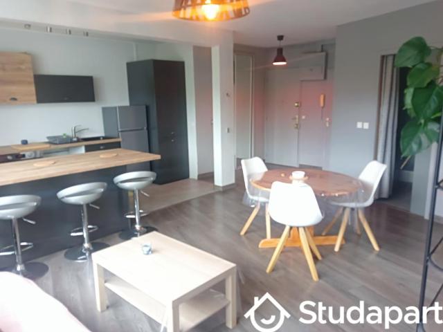 Chambre dans une colocation de 11m2