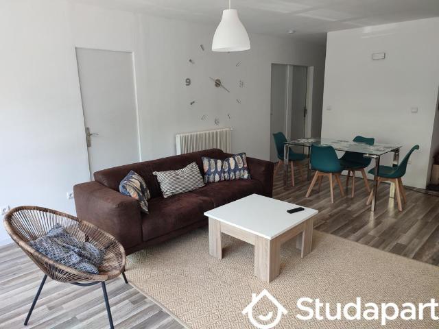 Chambre dans une colocation de 11m2