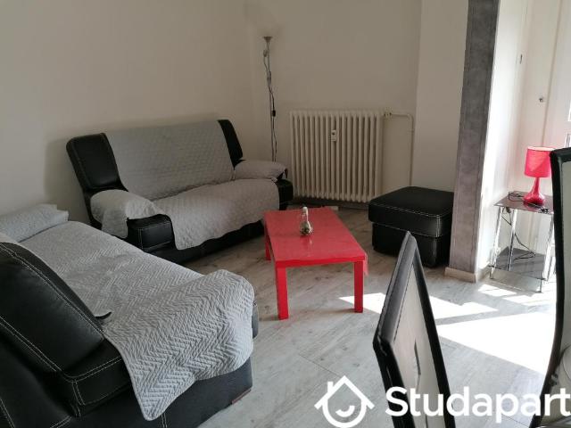Chambre dans une colocation de 11m2