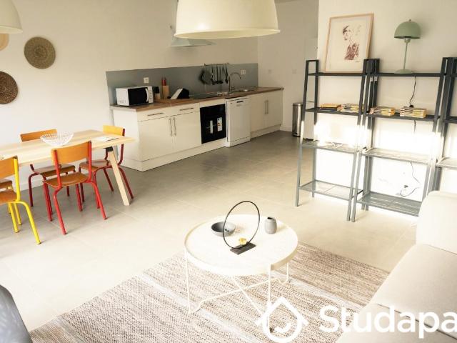 Chambre dans une colocation de 11m2