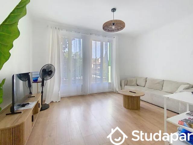 Chambre dans une colocation de 11m2