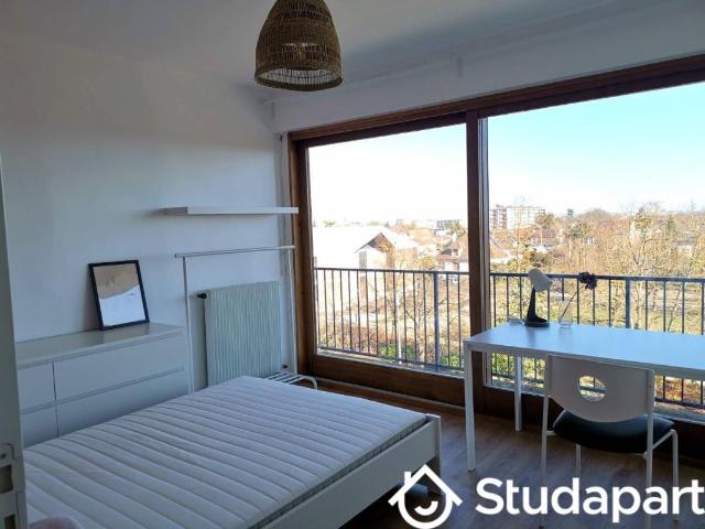 Chambre dans une colocation de 11m2