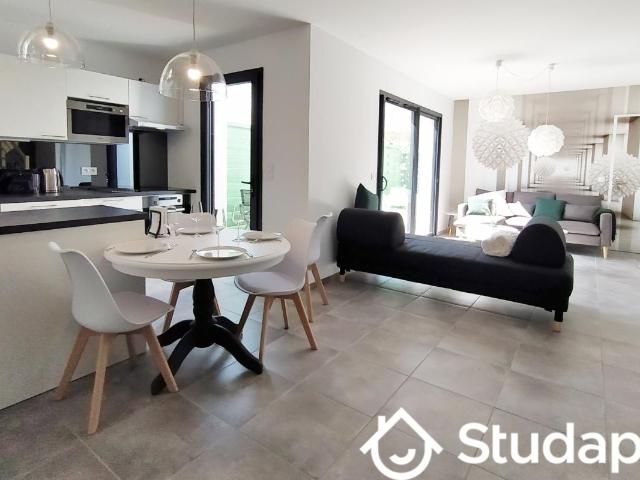 Chambre dans une colocation de 11m2