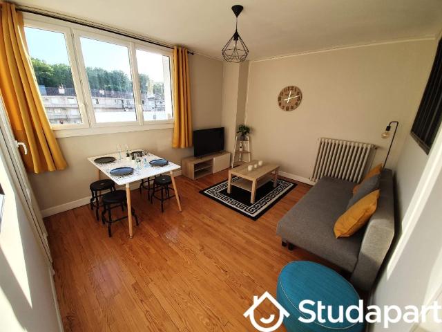 Chambre dans une colocation de 11m2