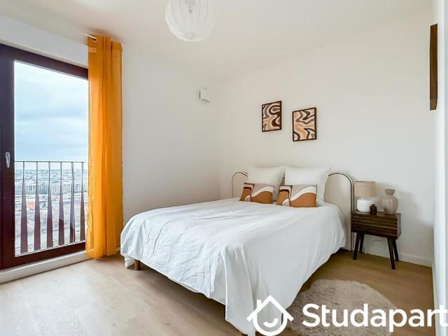 Chambre dans une colocation de 10m2