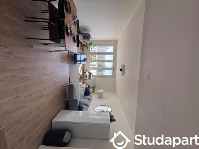 Chambre dans une colocation de 11m2