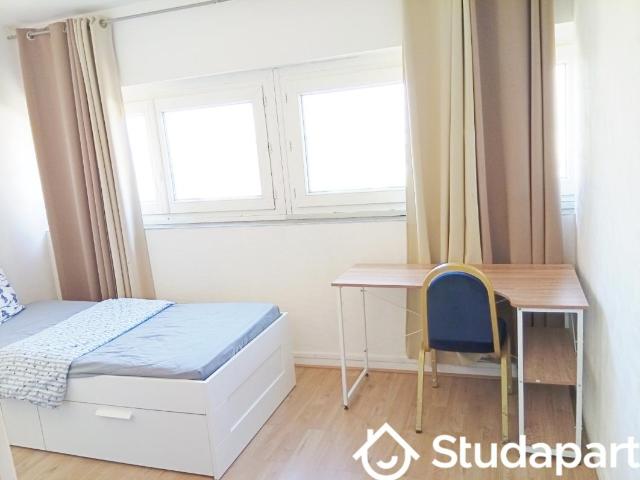 Chambre dans une colocation de 11m2