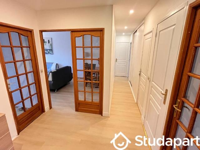 Chambre dans une colocation de 11m2
