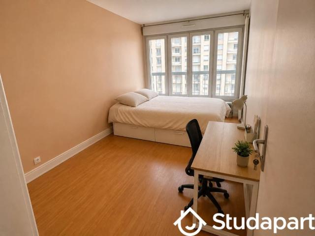 Chambre dans une colocation de 11m2