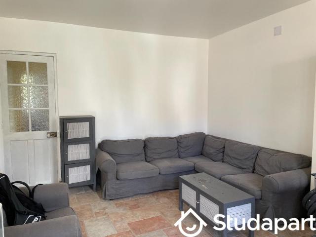 Chambre dans une colocation de 11m2