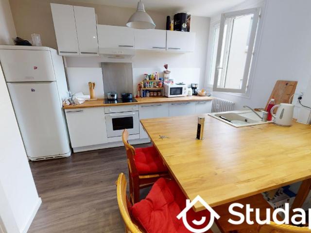 Chambre dans une colocation de 11m2