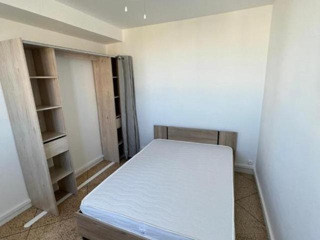 Chambre dans une colocation de 11m2