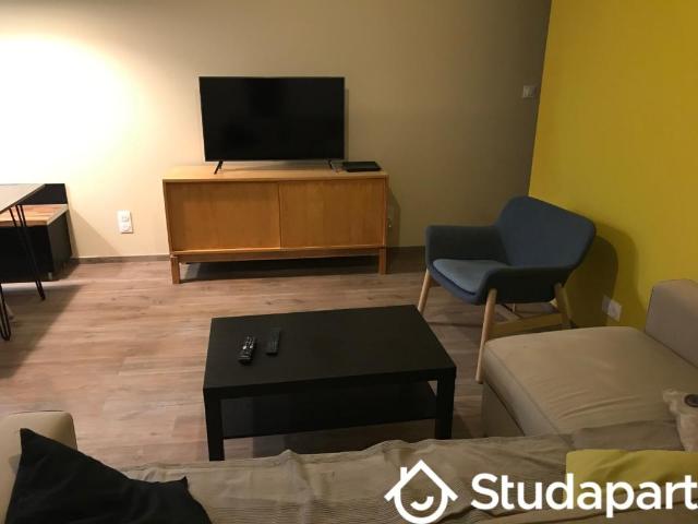 Chambre dans une colocation de 11m2