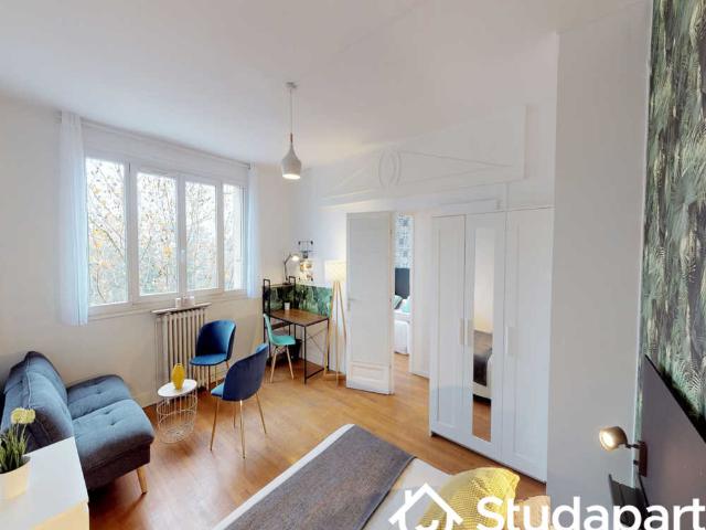 Chambre dans une colocation de 11m2