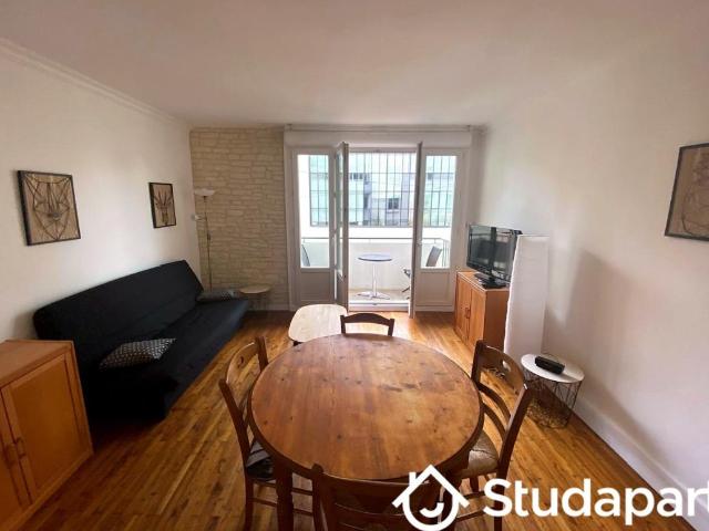 Chambre dans une colocation de 11m2