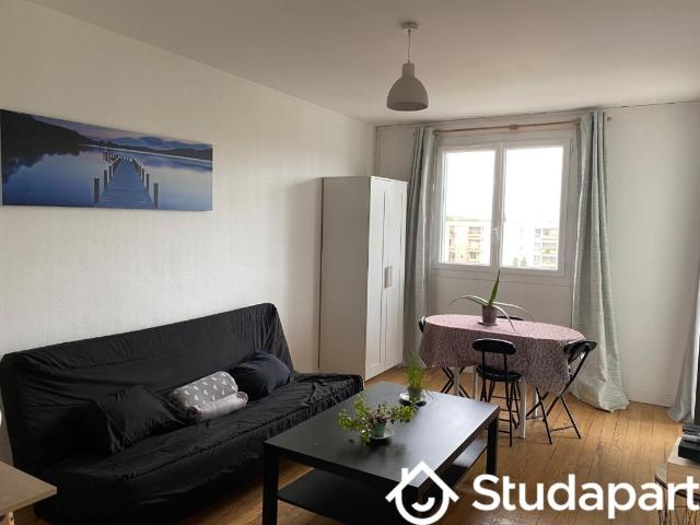 Chambre dans une colocation de 11m2