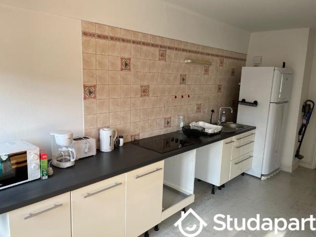 Chambre dans une colocation de 11m2