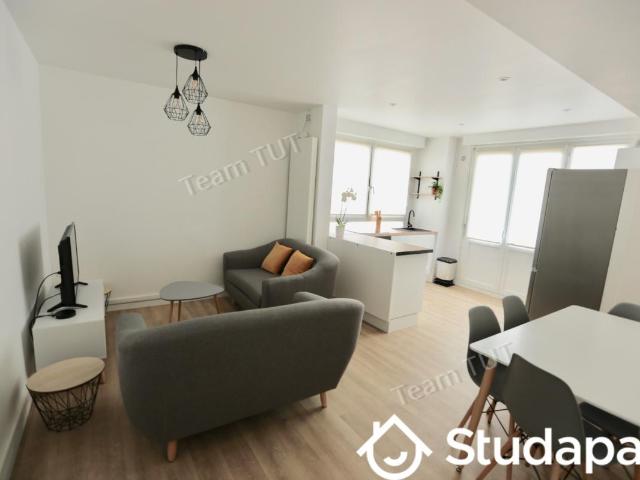 Chambre dans une colocation de 11m2