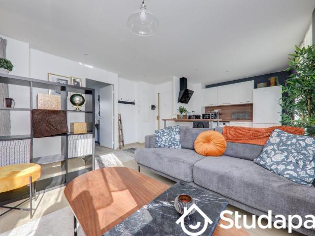 Chambre dans une colocation de 11m2