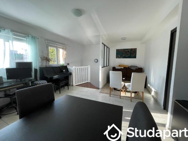 Chambre dans une colocation de 11m2