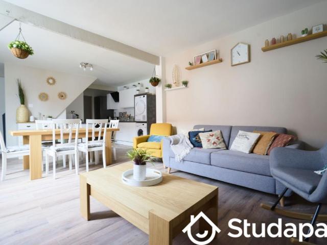 Chambre dans une colocation de 11m2