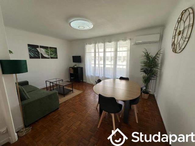 Chambre dans une colocation de 11m2