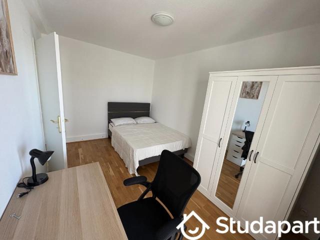 Chambre dans une colocation de 11m2