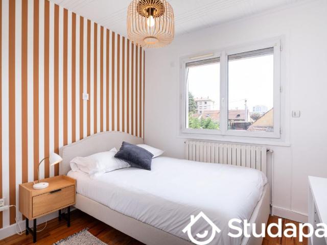 Chambre dans une colocation de 11m2
