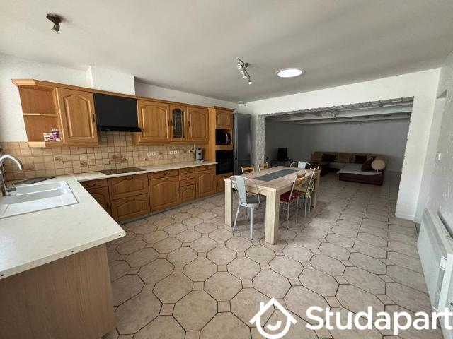 Chambre dans une colocation de 11m2