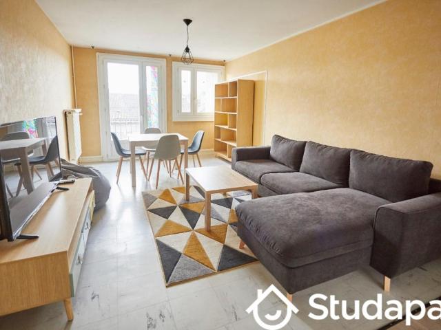 Chambre dans une colocation de 12m2