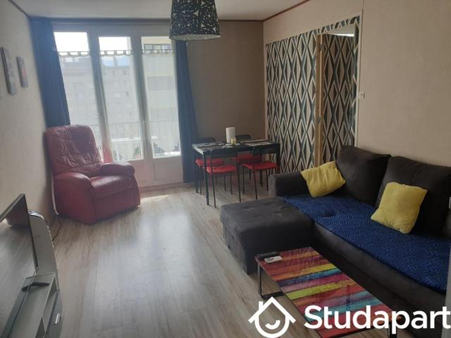 Chambre dans une colocation de 12m2